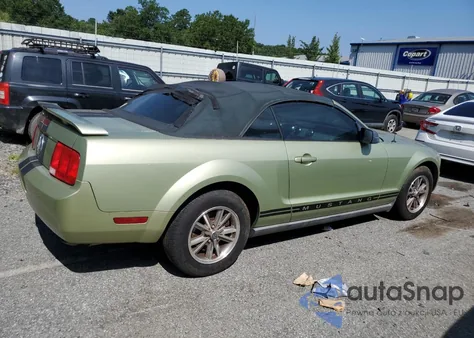 2005 Ford Mustang из США, поврежденный, VIN 1ZVFT84N255192793